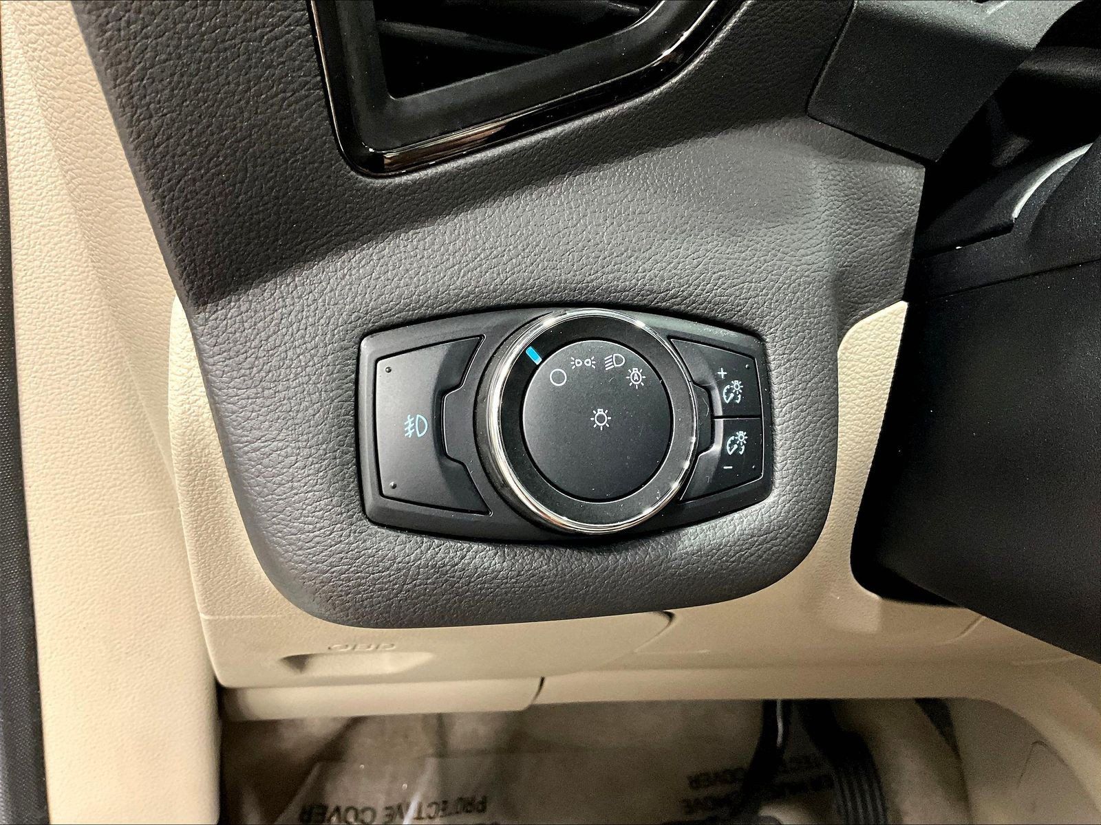 Used 2014 Ford Escape Titanium AWD/4WD image 38