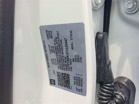 New 2026 GMC Canyon Elevation w/ Convenience Package image 17