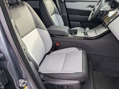 New 2026 Land Rover Range Rover Velar Dynamic SE image 18