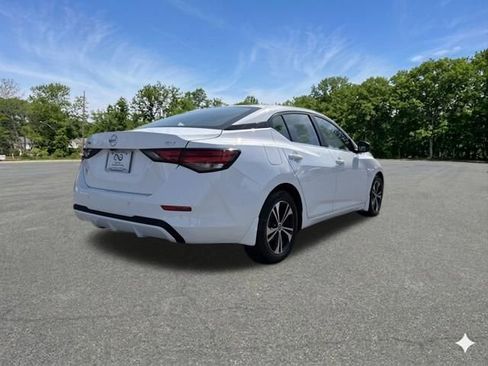Used 2021 Nissan Sentra SV FWD image 9