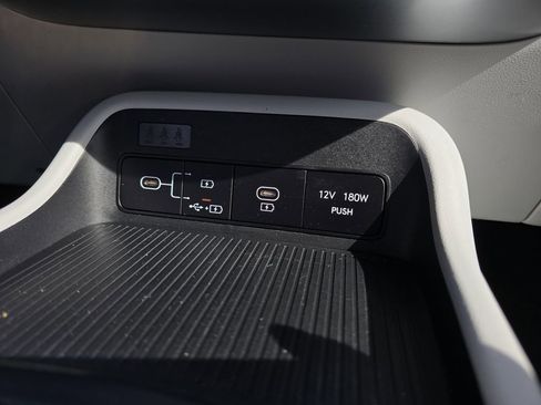 Certified 2025 Hyundai Kona SEL image 23