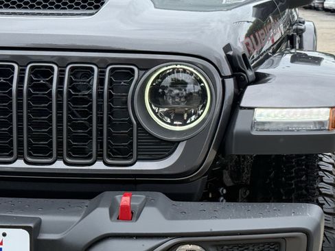 New 2026 Jeep Wrangler Unlimited Rubicon AWD/4WD image 8