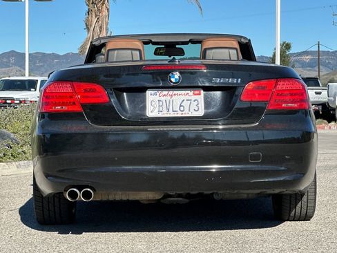 Used 2011 BMW 328i Convertible image 4