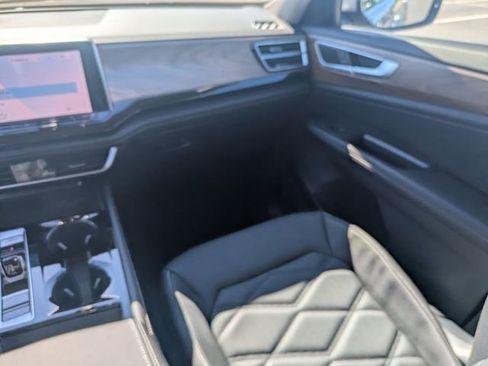 New 2026 Volkswagen Atlas SE FWD image 19