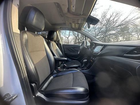 Used 2020 Buick Encore Preferred w/ Safety Package image 10