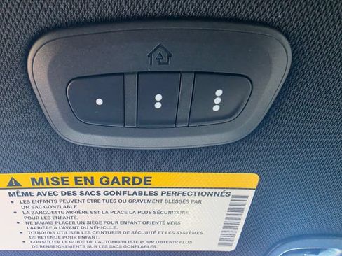 New 2027 Chrysler Pacifica Select w/ Family Tech Group AWD/4WD image 23