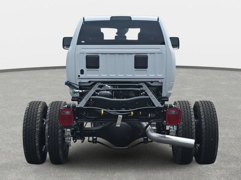 New 2026 RAM 5500 Tradesman AWD/4WD image 6