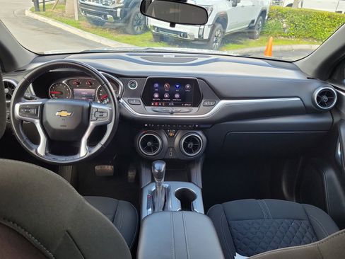 Used 2020 Chevrolet Blazer LT FWD image 17