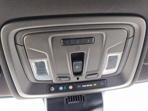 Used 2025 Chevrolet Silverado 1500 LTZ w/ LTZ Convenience Package II AWD/4WD image 25