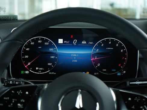 Used 2026 Mercedes-Benz GLC 300 image 18