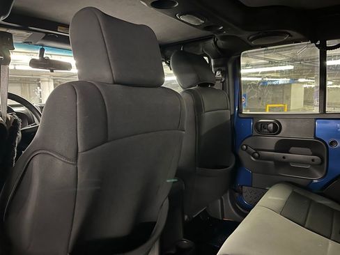 Used 2009 Jeep Wrangler X image 16