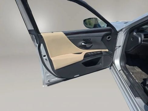 Used 2020 Lexus ES 350 w/ Accessory Package FWD image 39