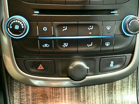 Used 2016 Chevrolet Malibu LT image 26