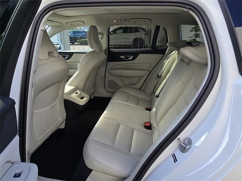 Certified 2025 Volvo V60 B5 Cross Country Plus image 14