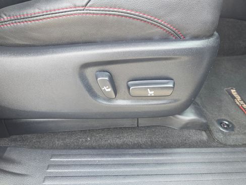 Used 2019 Toyota 4Runner TRD Off-Road Premium image 32