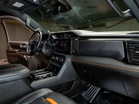 Used 2024 GMC Sierra 3500 AT4 w/ AT4 Premium Plus Package image 20