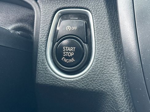 Used 2015 BMW 320i xDrive Sedan image 32