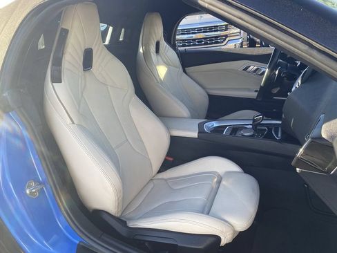 Used 2019 BMW Z4 sDrive30i w/ M Sport Package RWD image 12