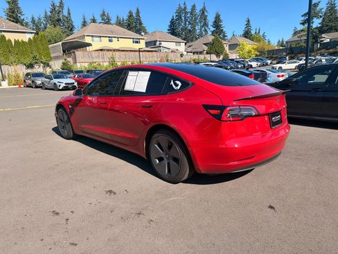 Used 2022 Tesla Model 3 Long Range AWD/4WD image 3