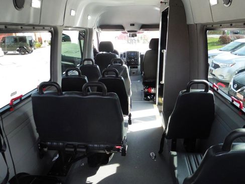 Used 2012 Mercedes-Benz Sprinter 3500 image 28