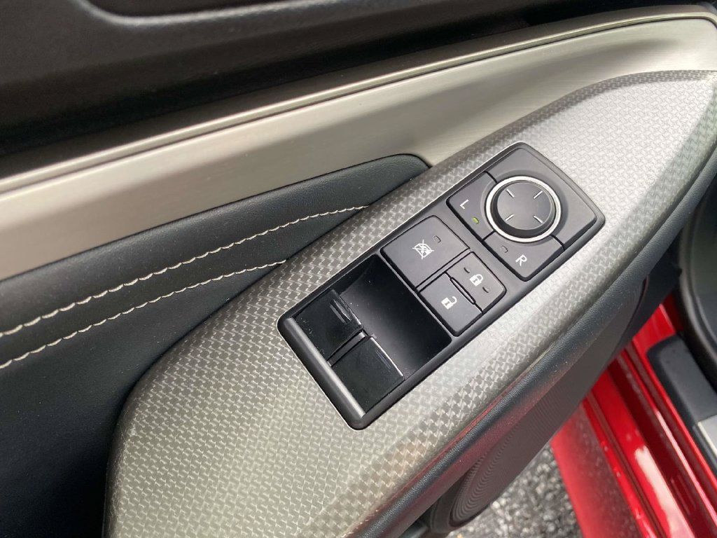 Used 2016 Lexus RC 200t RWD image 17