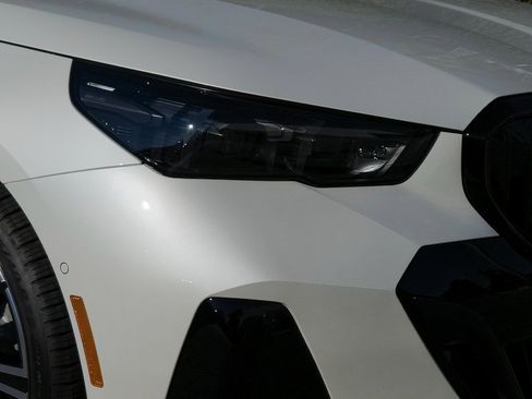 New 2026 BMW 530i w/ M Sport Package image 8