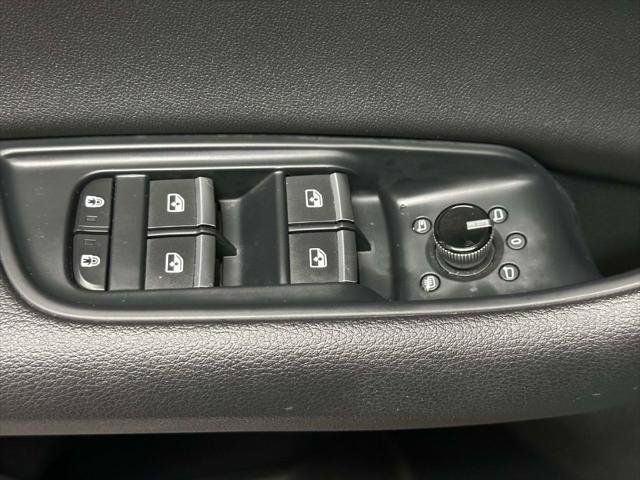 Used 2023 Audi Q8 Premium w/ Convenience Package AWD/4WD image 18