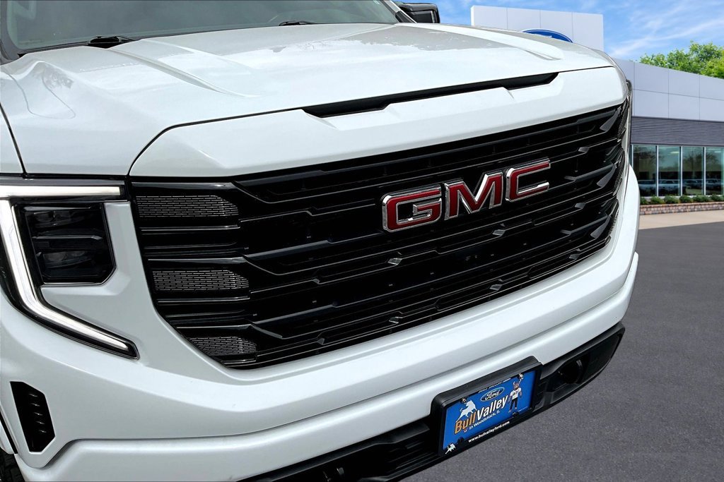 Used 2023 GMC Sierra 1500 Elevation w/ Preferred Package AWD/4WD image 35