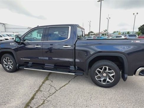 Used 2023 GMC Sierra 1500 SLT w/ SLT Premium Plus Package image 39