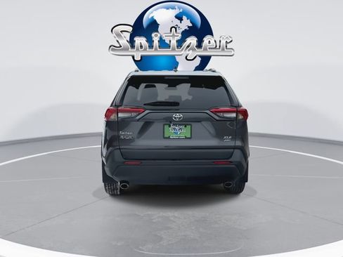 Used 2022 Toyota RAV4 XLE image 8