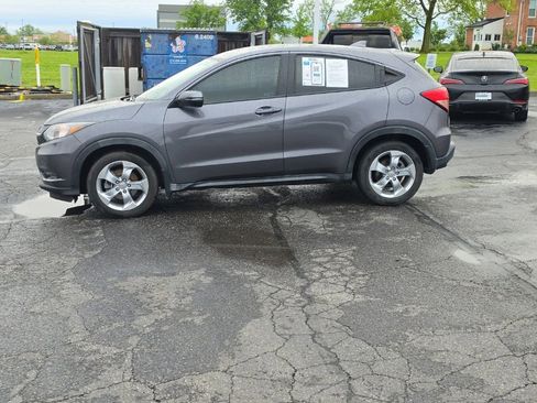 Used 2016 Honda HR-V EX image 4