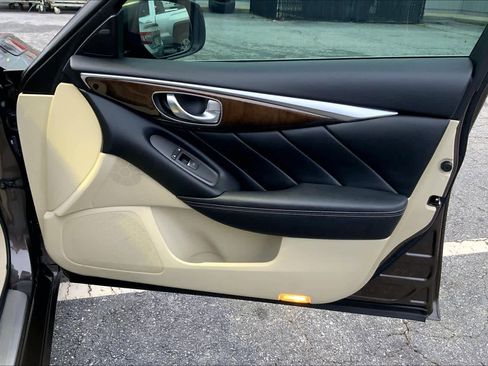 Used 2016 INFINITI Q50 Hybrid image 23