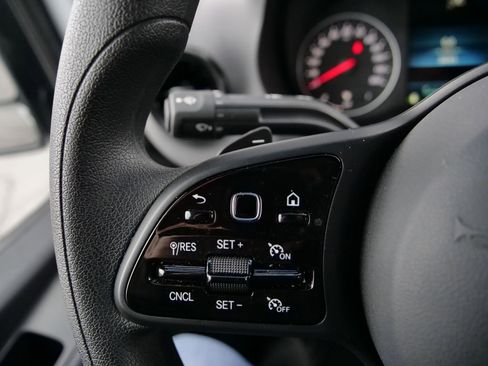 Used 2024 Mercedes-Benz Sprinter 2500 image 20