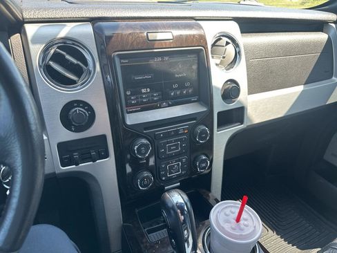 Used 2014 Ford F150 Platinum image 14