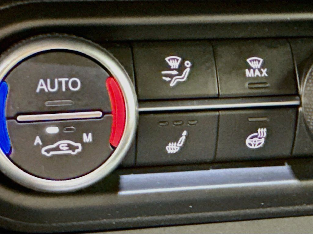 Used 2022 Alfa Romeo Stelvio Ti AWD/4WD image 22