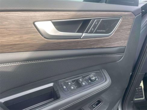 New 2025 Volkswagen Atlas SEL Premium R-Line image 18