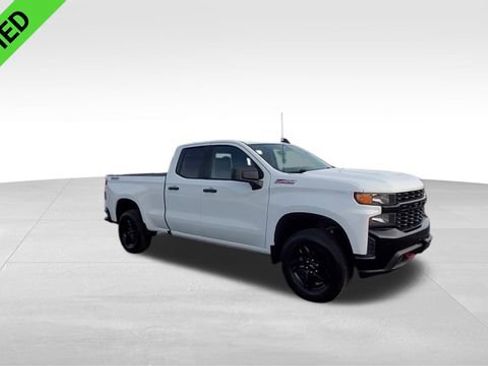 Used 2020 Chevrolet Silverado 1500 Custom Trail Boss w/ Custom Convenience Package image 3