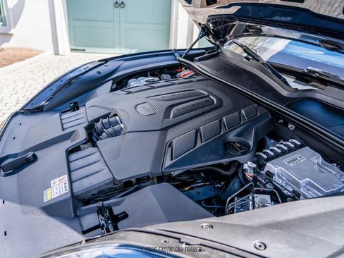 Used 2024 Porsche Cayenne S image 17