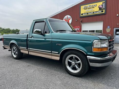 Used 1996 Ford F150 2WD Regular Cab image 2