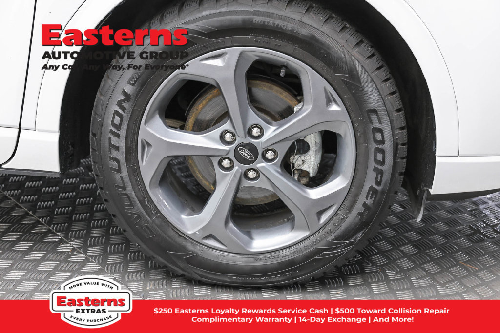 Used 2023 Ford Escape ST-Line Select AWD/4WD image 32