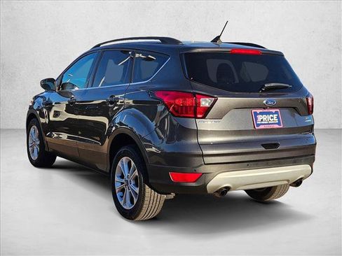 Used 2019 Ford Escape SEL image 8
