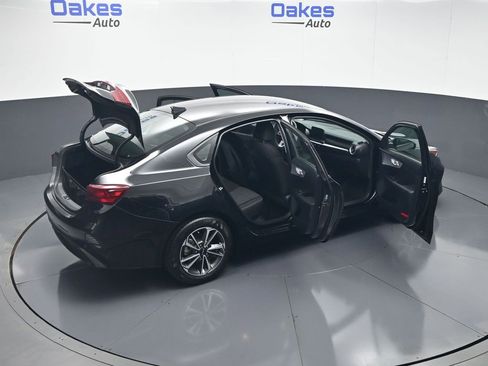 Certified 2024 Kia Forte LXS w/ LXS Technology Package FWD image 55
