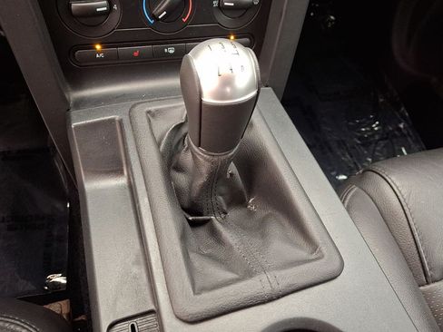 Used 2008 Ford Mustang GT RWD image 15