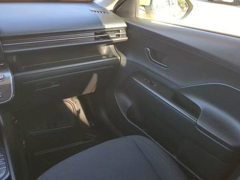 Used 2024 Hyundai Kona SEL FWD image 16