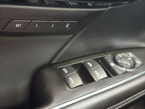 Used 2024 Buick Envision Preferred AWD/4WD image 32