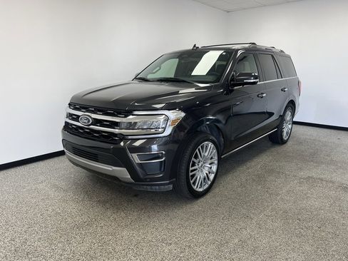 Used 2024 Ford Expedition Limited image 18