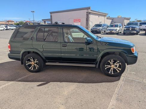 Used 2001 Nissan Pathfinder LE AWD/4WD image 6