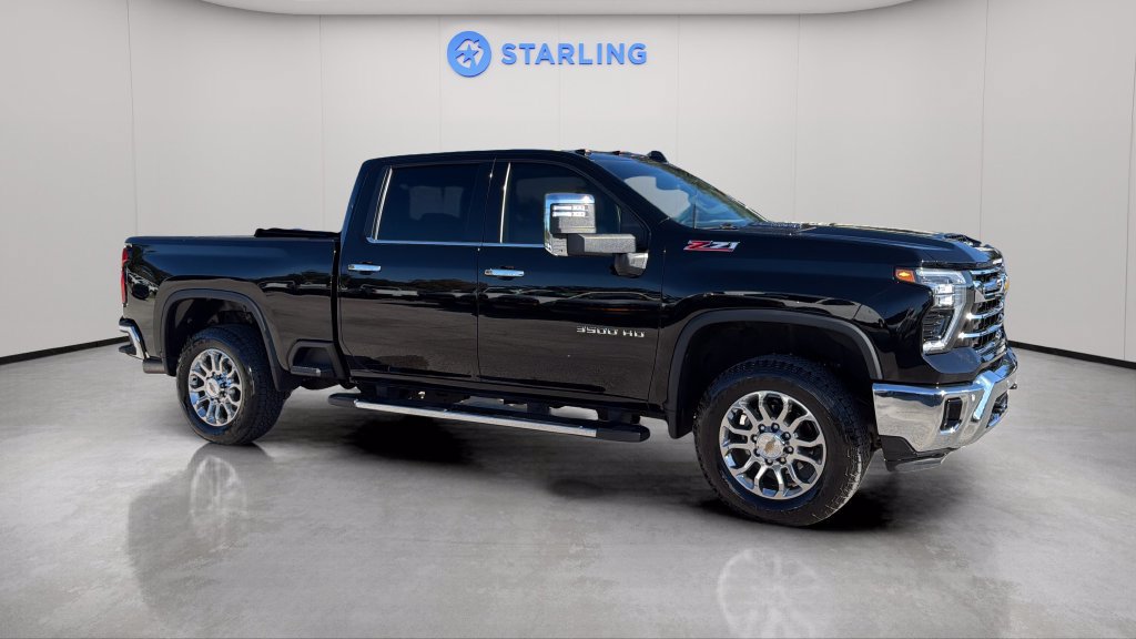 Used 2025 Chevrolet Silverado 3500 LTZ w/ LTZ Plus Package AWD/4WD image 13