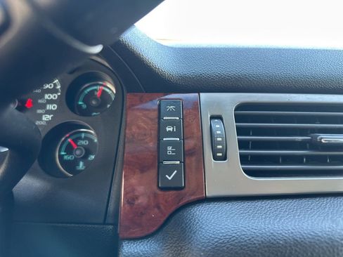 Certified 2011 Chevrolet Avalanche LT w/ Texas Edition RWD image 8