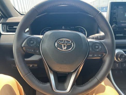Used 2020 Toyota RAV4 XSE w/ XSE Grade Weather Package AWD/4WD image 25